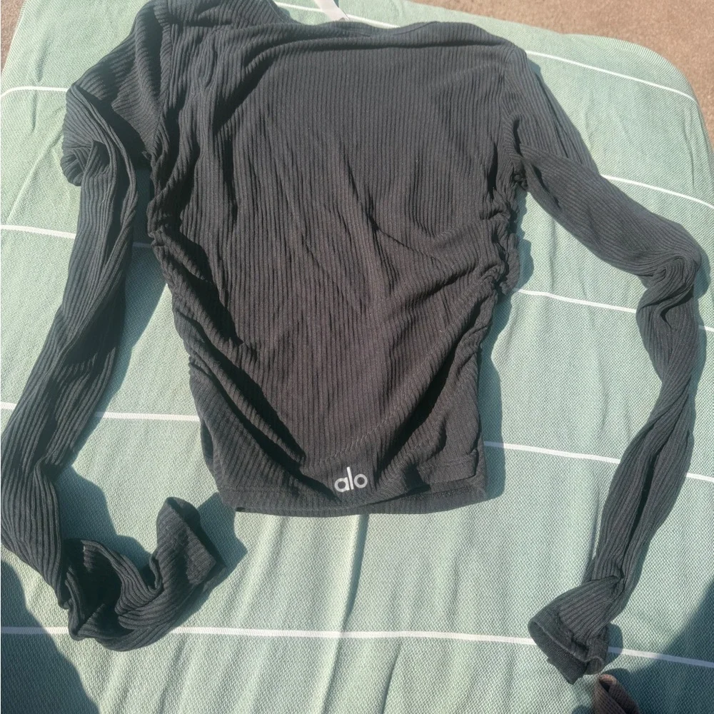 Alo Black Ribbed Long Sleeve Top - Picture 2 of 3